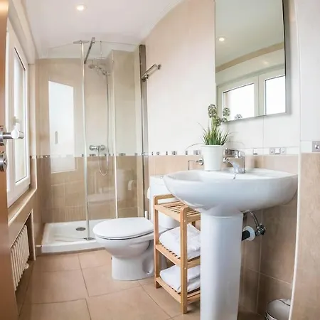 Atico Duplex Puerto Deportivo * 기욘