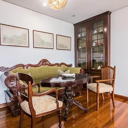 Atico Duplex Puerto Deportivo 아파트